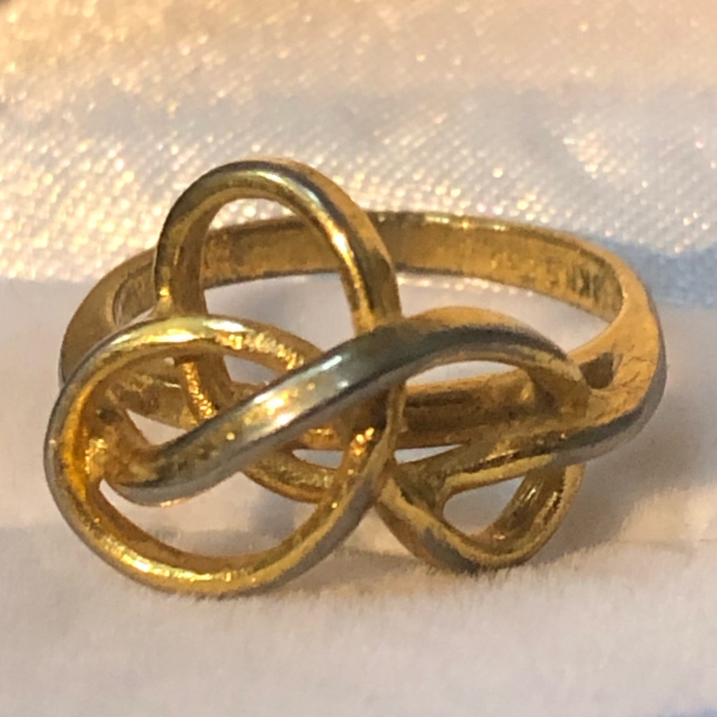 18 Kt Gold Filled Open Knot Ring